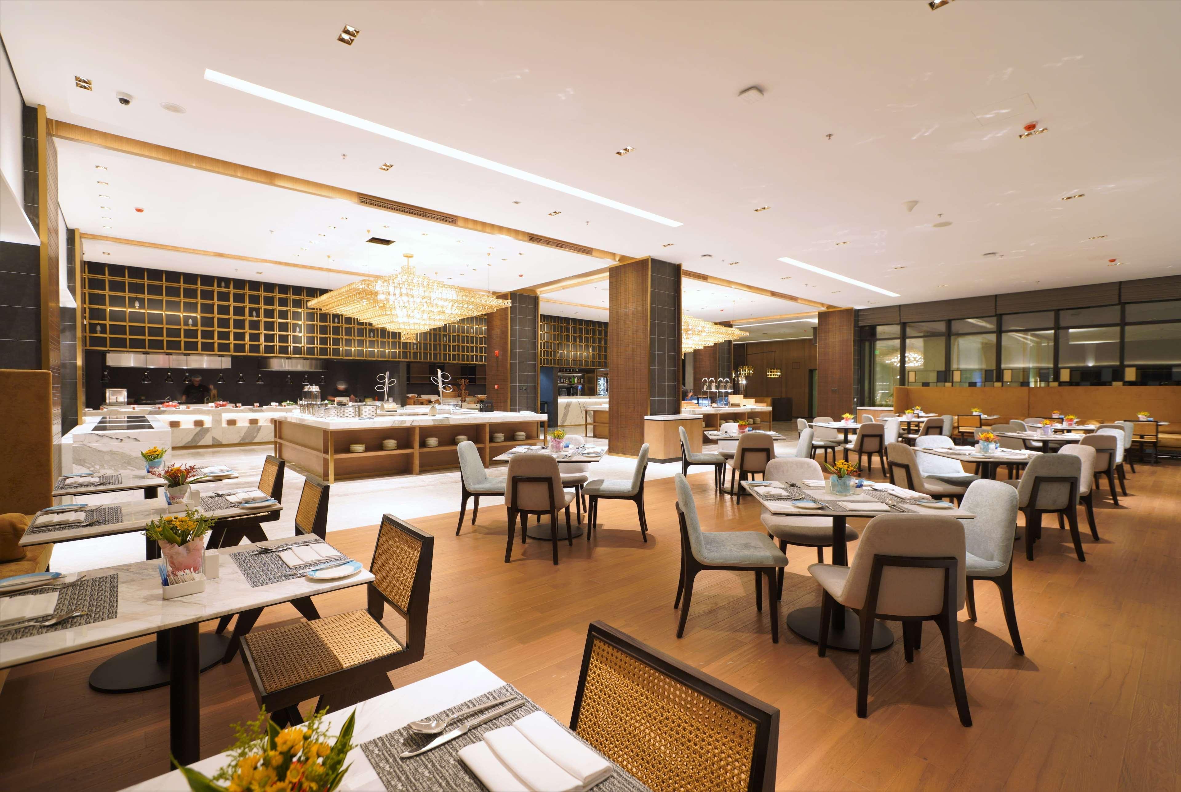 Wyndham Grand Yangon Hotel Exterior photo