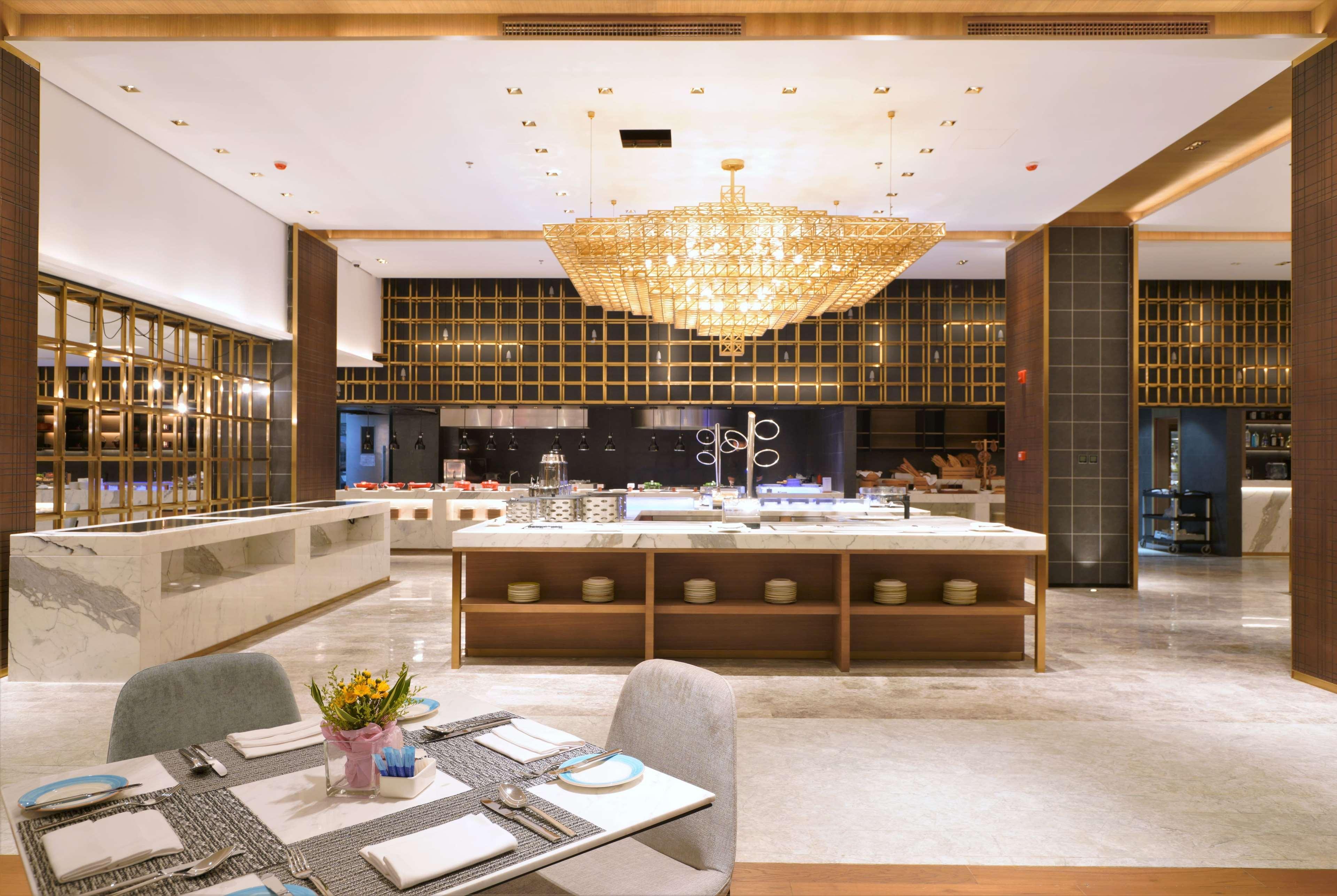 Wyndham Grand Yangon Hotel Exterior photo