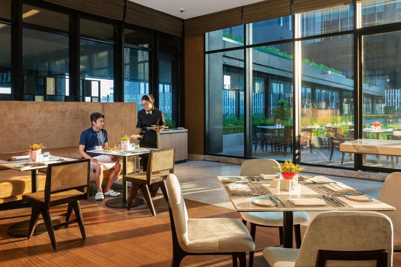 Wyndham Grand Yangon Hotel Exterior photo