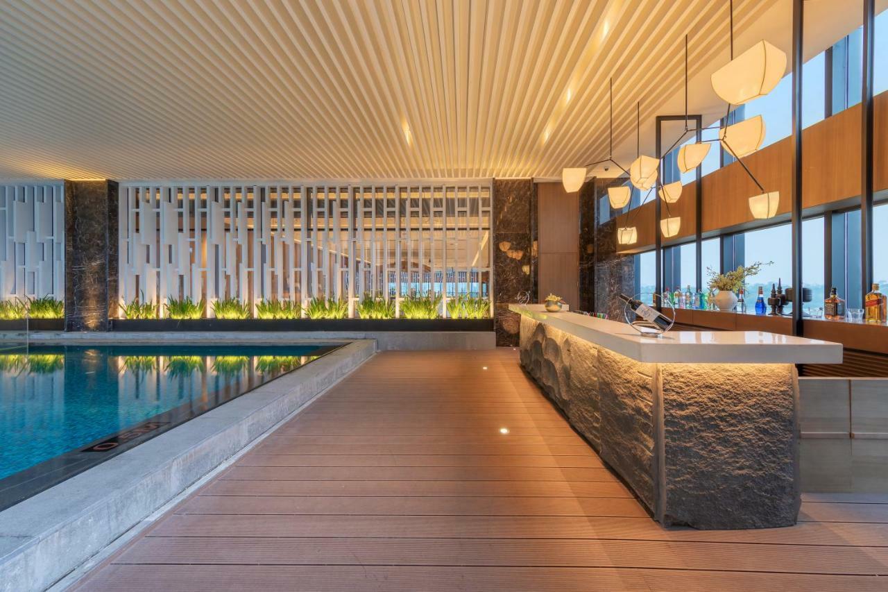 Wyndham Grand Yangon Hotel Exterior photo
